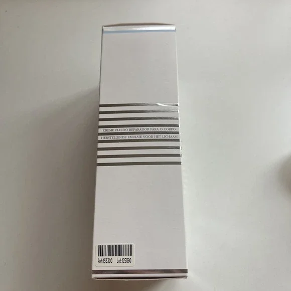 Sisley Restorative Fluid Body Cream 5.1oz 150ml‎ Creme Fluide Reparatrice NEW